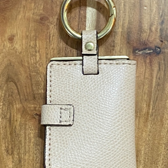 Calvin Klein mini keychain accessory - Picture 7 of 12